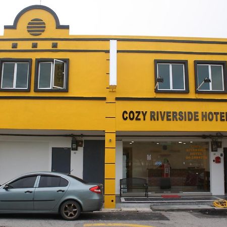 Cozy Riverside Hotel Malacca Esterno foto