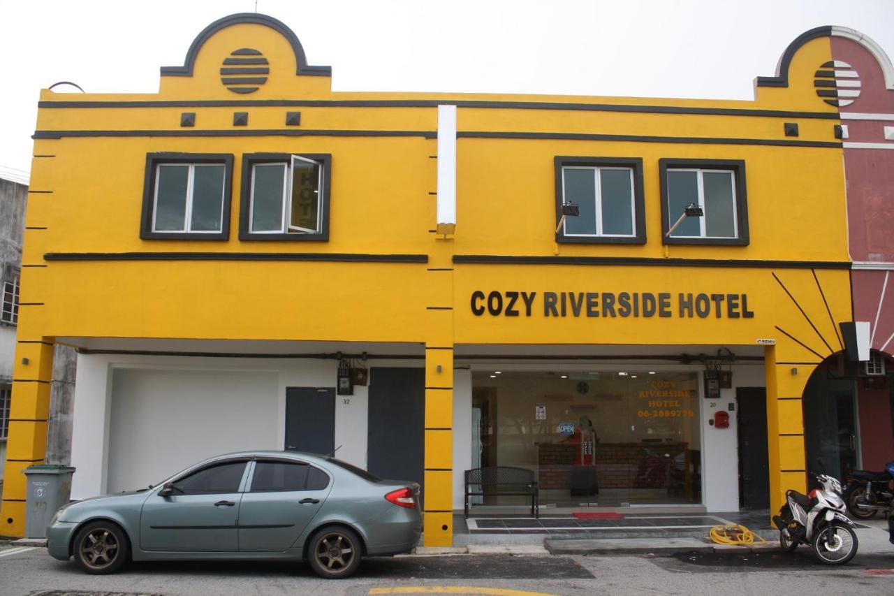 Cozy Riverside Hotel Malacca Esterno foto